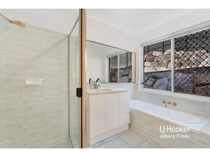 124 Thiess Drive, Albany Creek QLD 4035