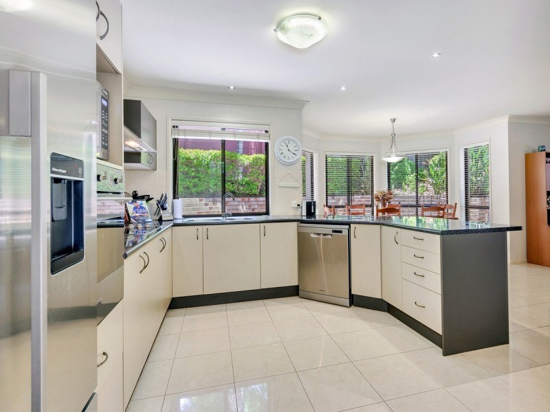 8 Country Club Drive, Albany Creek QLD 4035