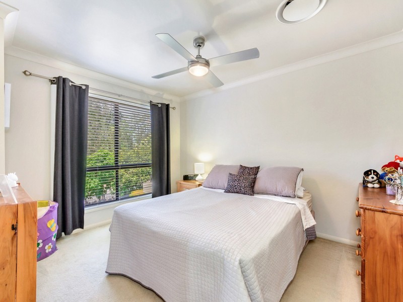 8 Country Club Drive, Albany Creek QLD 4035