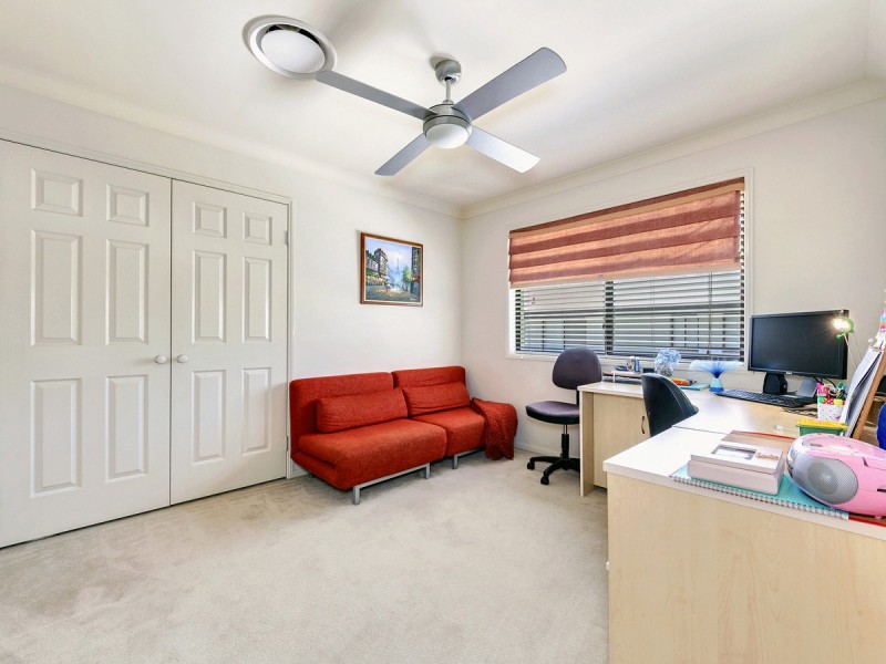 8 Country Club Drive, Albany Creek QLD 4035