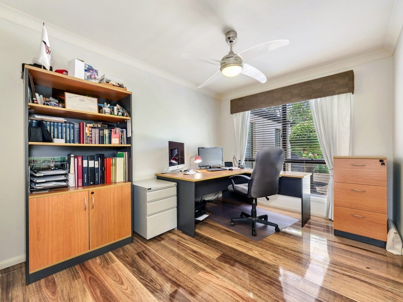 8 Country Club Drive, Albany Creek QLD 4035