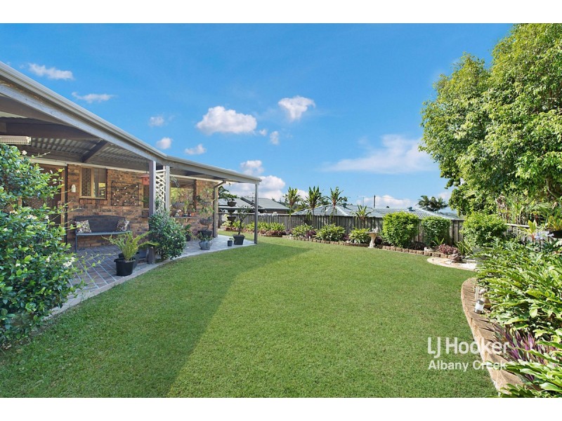 66 Faheys Road West, Albany Creek QLD 4035