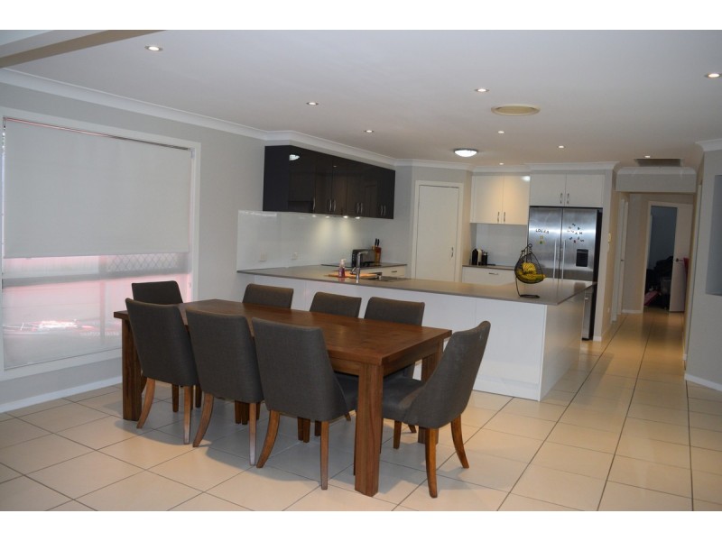 33 Bayberry Crescent, Warner QLD 4500