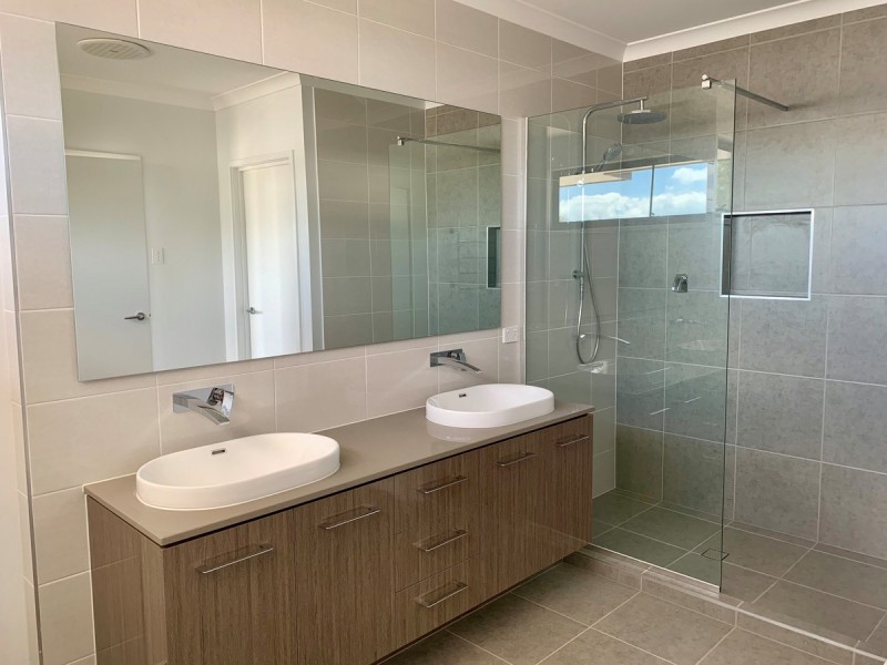 72 Chelsea Crescent, Bridgeman Downs QLD 4035