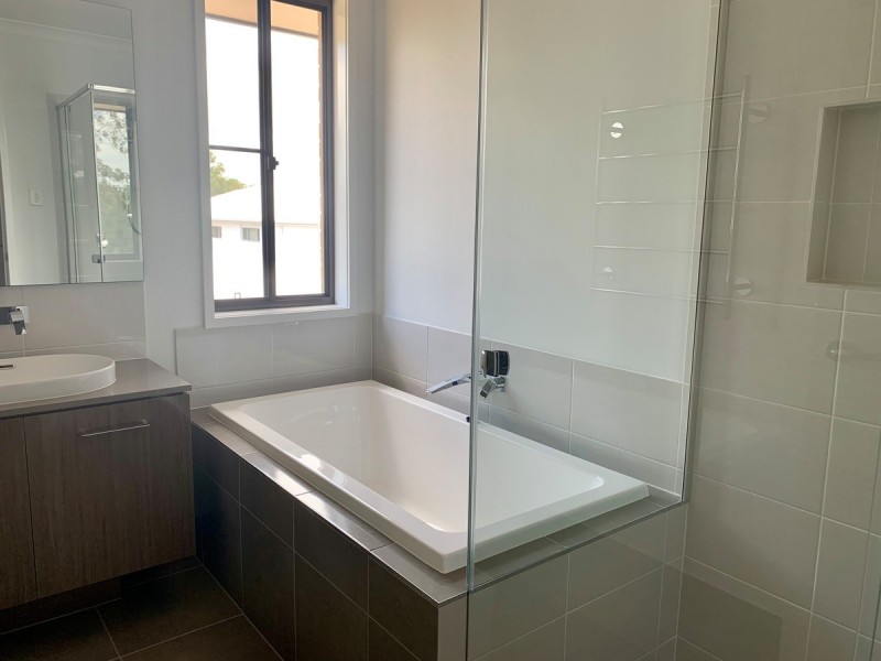 72 Chelsea Crescent, Bridgeman Downs QLD 4035