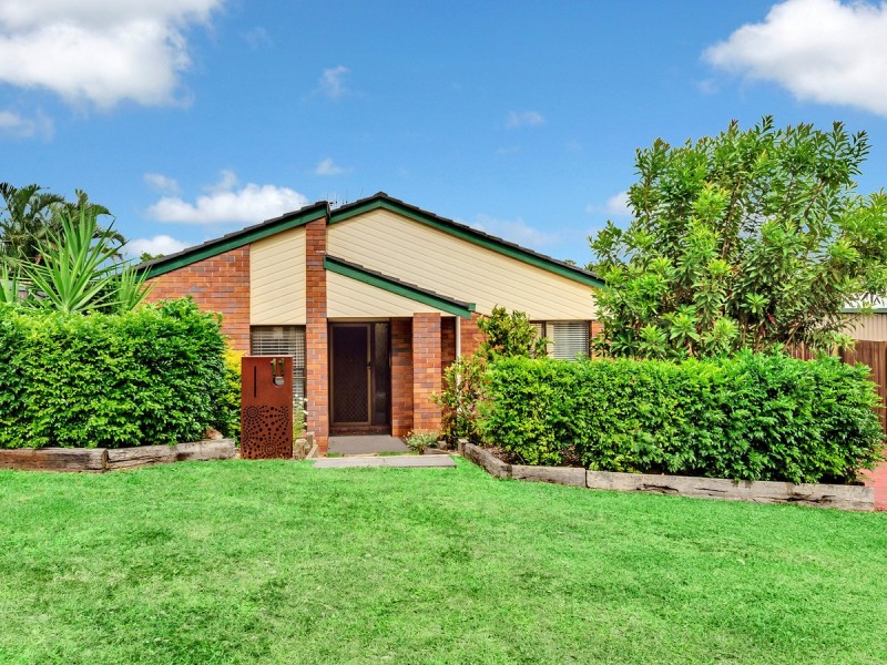11 Jason Terrace, Eatons Hill QLD 4037