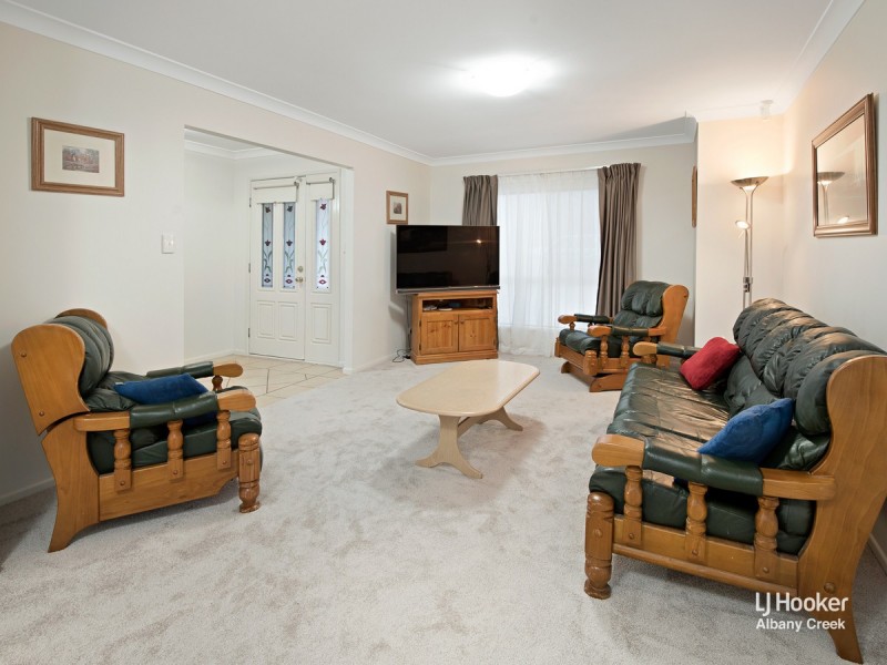 7 Tiffany Court, Eatons Hill QLD 4037