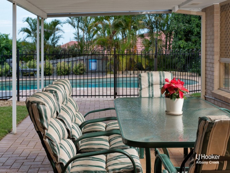 7 Tiffany Court, Eatons Hill QLD 4037