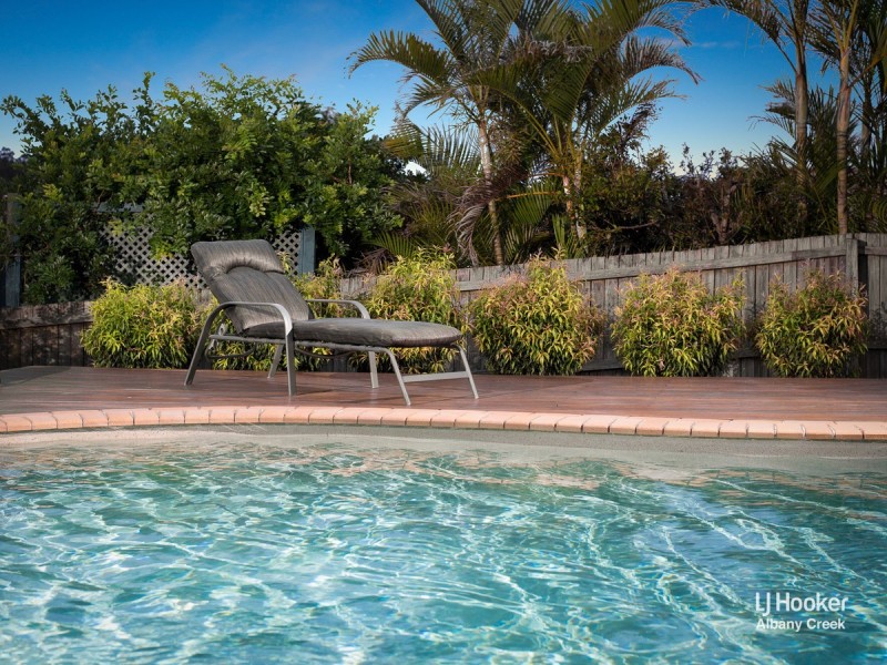 7 Tiffany Court, Eatons Hill QLD 4037