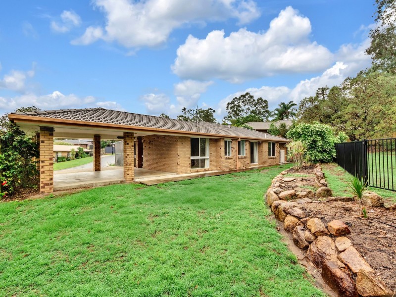 10 Basswood Court, Albany Creek QLD 4035