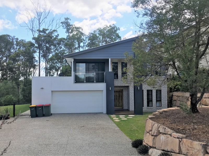 5 Tipuana Court, Cashmere QLD 4500
