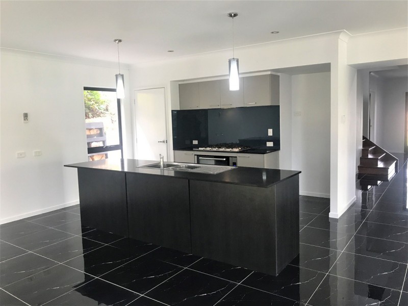 5 Tipuana Court, Cashmere QLD 4500