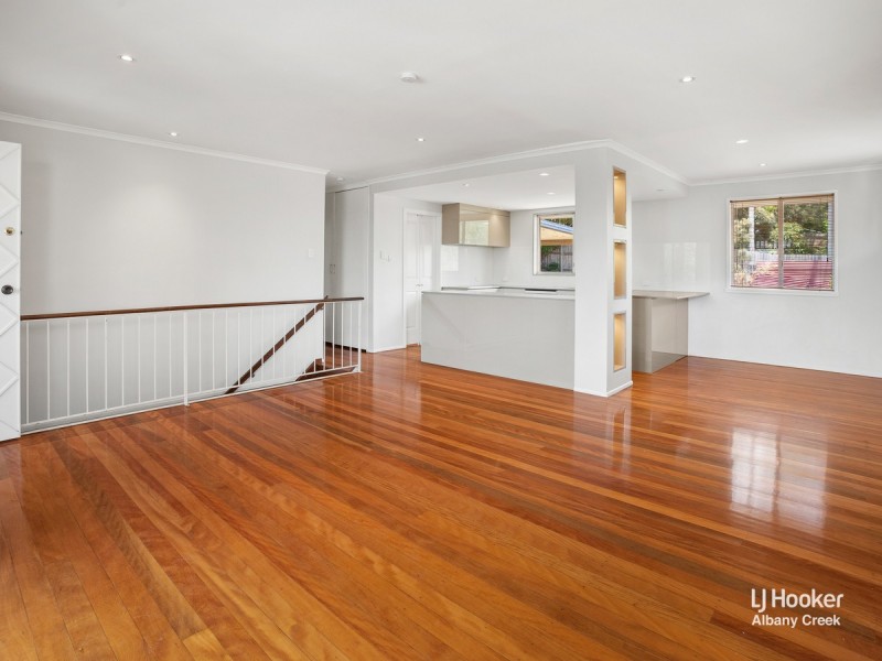 4 Olympus Court, Eatons Hill QLD 4037