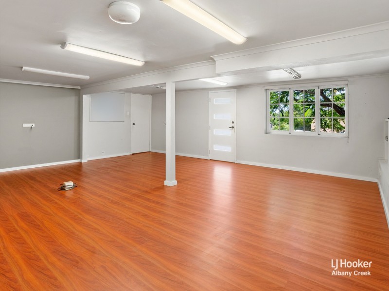 4 Olympus Court, Eatons Hill QLD 4037