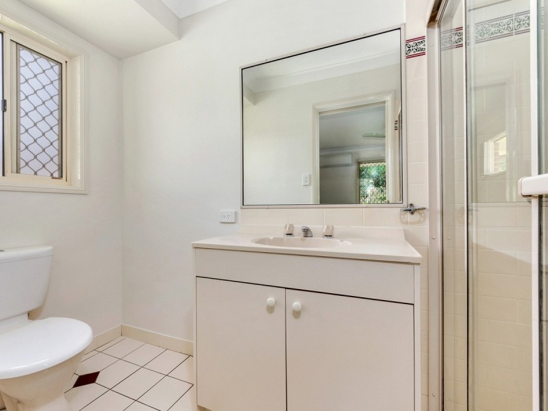 8 Explorer Drive, Albany Creek QLD 4035