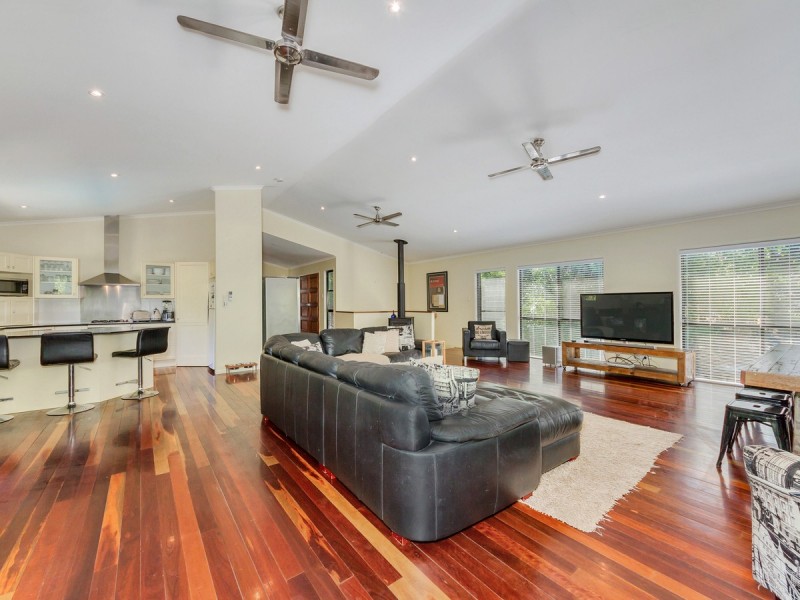 2 Willow Glen Court, Bunya QLD 4055