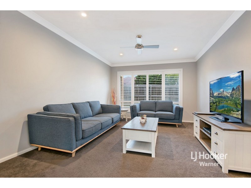6 Chestnut Place, Warner QLD 4500