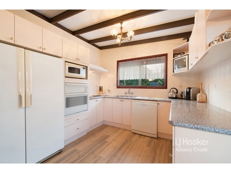 8 Karena Street, Brendale QLD 4500