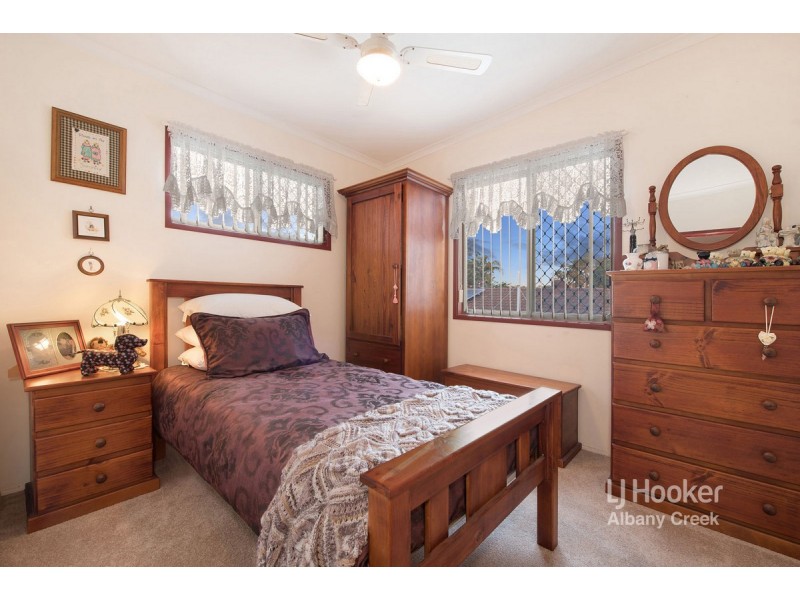 8 Karena Street, Brendale QLD 4500