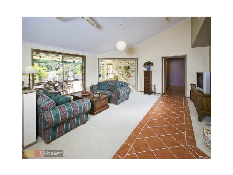 25 Listonia Drive, Albany Creek QLD 4035