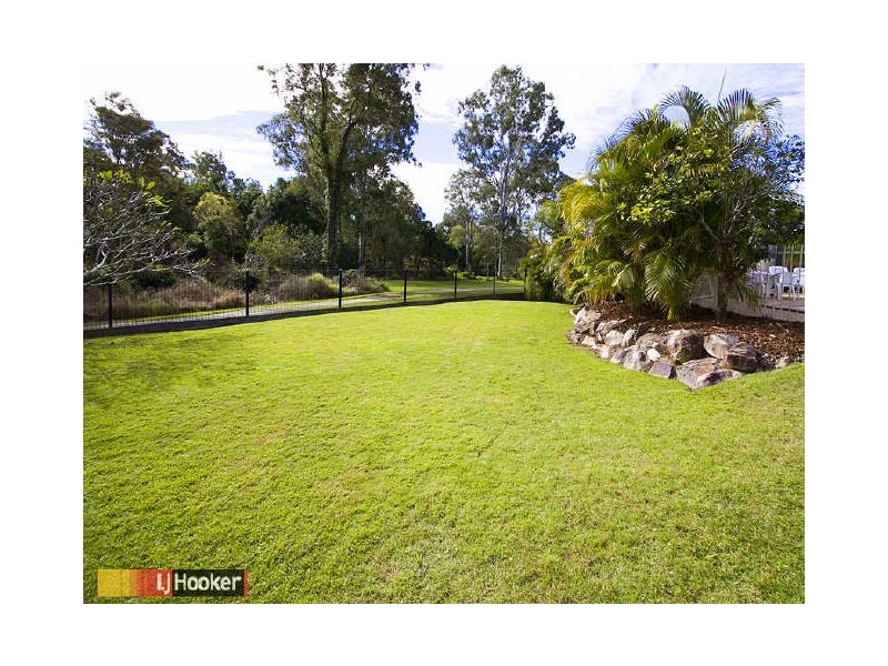 25 Listonia Drive, Albany Creek QLD 4035