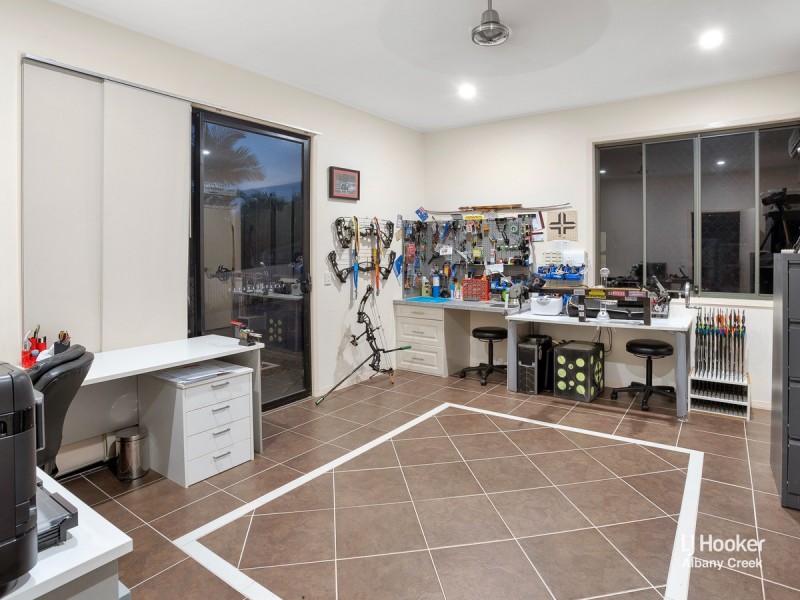 23 Minerva Court, Eatons Hill QLD 4037