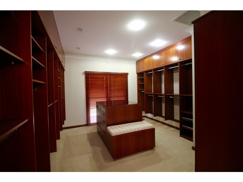 62 Eatons Crossing Road, Eatons Hill QLD 4037