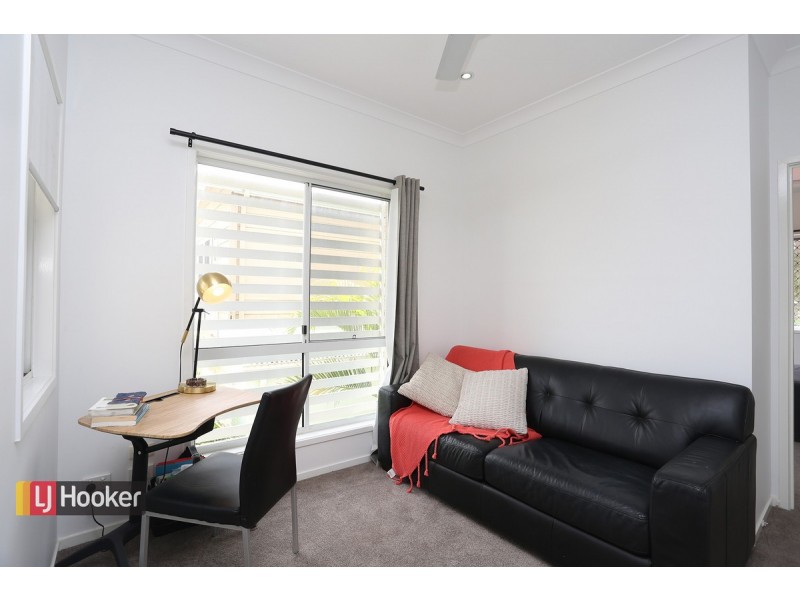 8 Melia Court, Eatons Hill QLD 4037