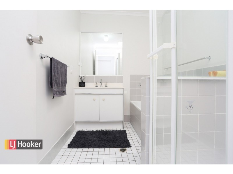 2 Kaoriki Court, Albany Creek QLD 4035