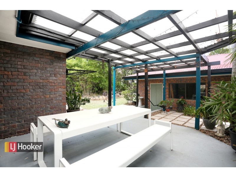 2 Kaoriki Court, Albany Creek QLD 4035