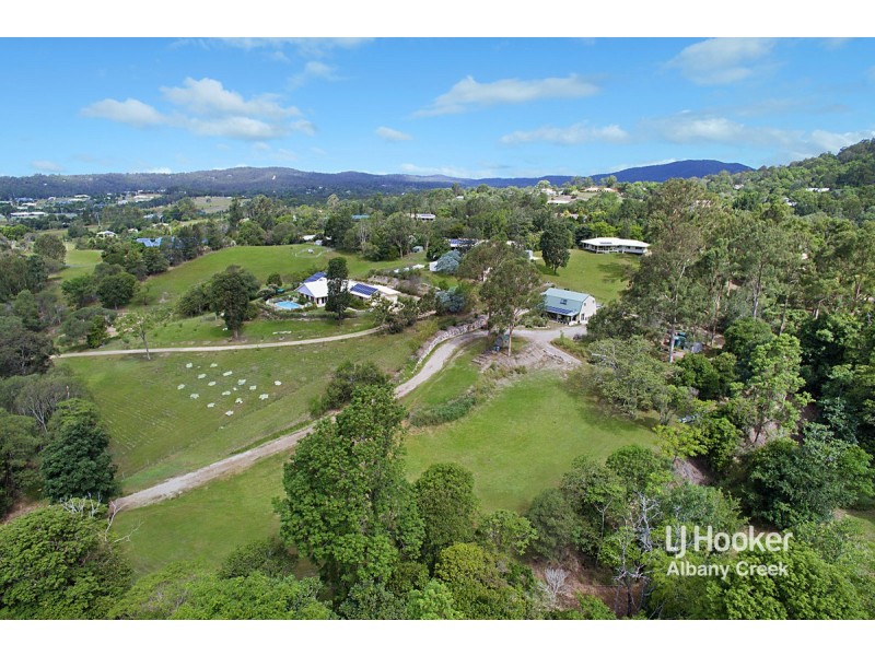 8 Pinbarren Place, Yugar QLD 4520