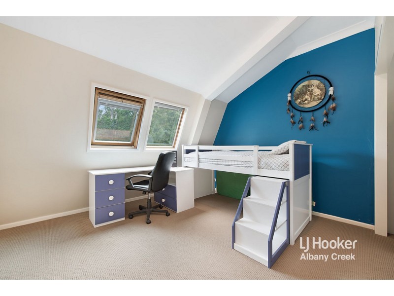 8 Pinbarren Place, Yugar QLD 4520