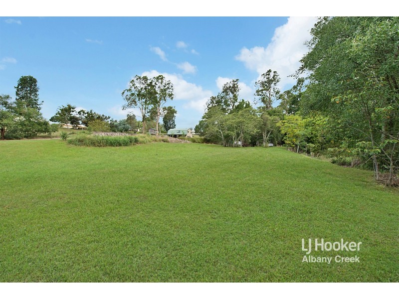 8 Pinbarren Place, Yugar QLD 4520