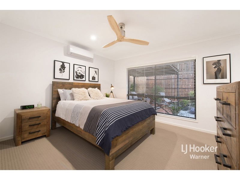 16 Halpine Parade, Warner QLD 4500