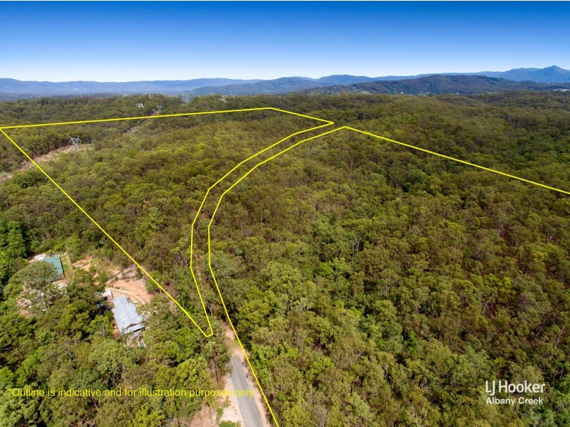8 Cashs Road, Cashmere QLD 4500