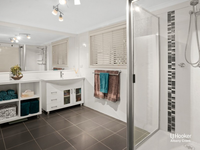 3 Caradon Street, Albany Creek QLD 4035