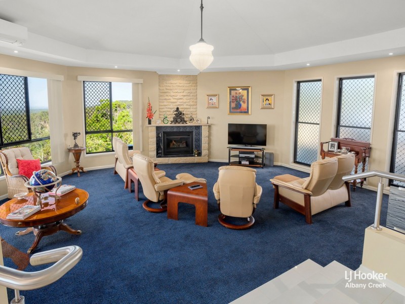 726 Clear Mountain Road, Cashmere QLD 4500