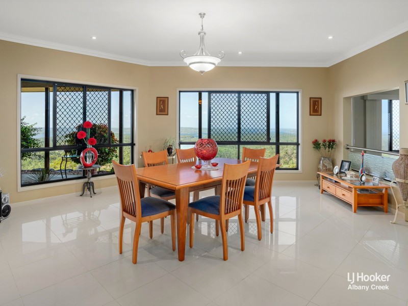 726 Clear Mountain Road, Cashmere QLD 4500