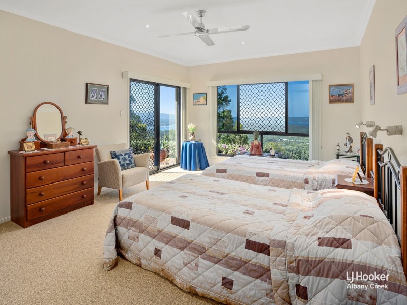 726 Clear Mountain Road, Cashmere QLD 4500