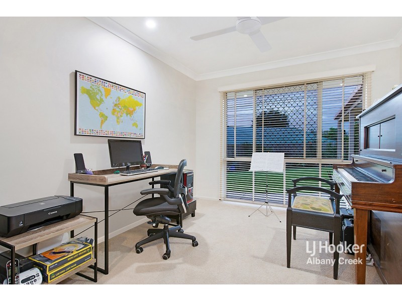 11 Gum Leaf Court, Albany Creek QLD 4035