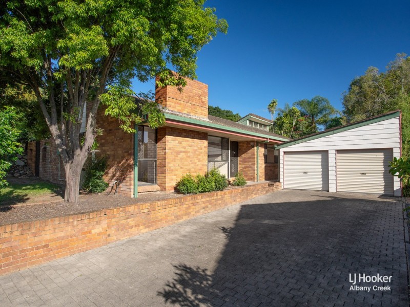 4 Danaus Court, Eatons Hill QLD 4037