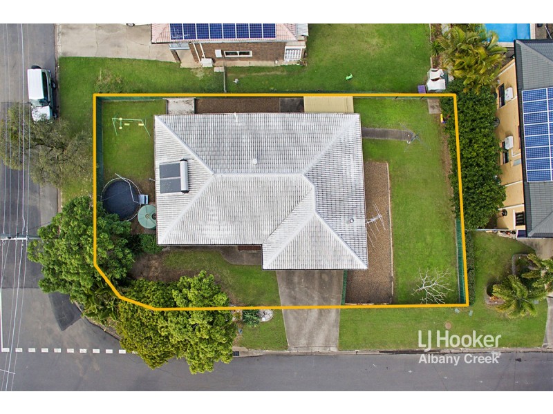 10 Pleasant Court, Albany Creek QLD 4035