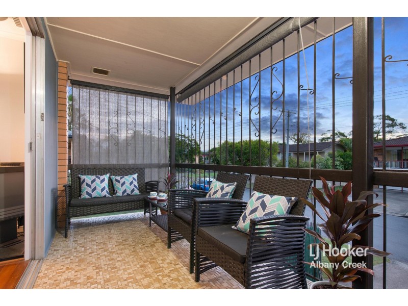 10 Pleasant Court, Albany Creek QLD 4035