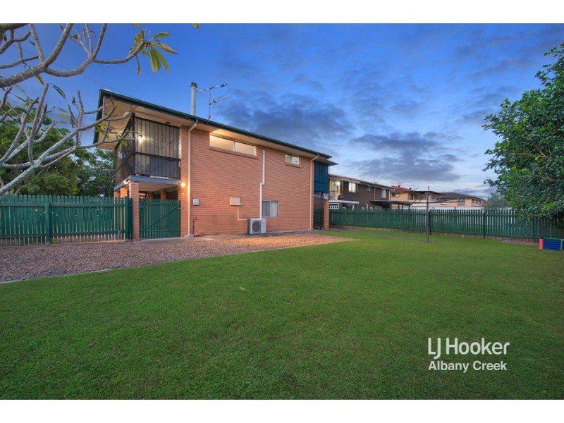 10 Pleasant Court, Albany Creek QLD 4035