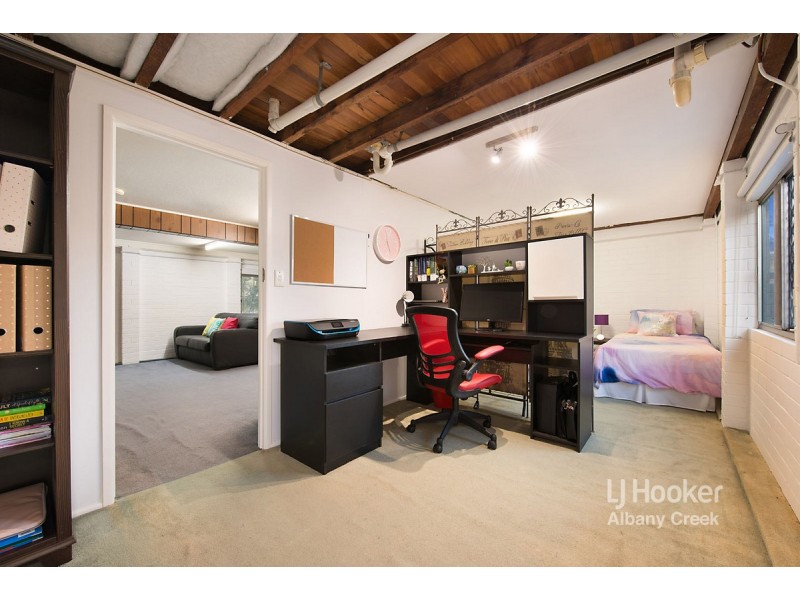 10 Pleasant Court, Albany Creek QLD 4035