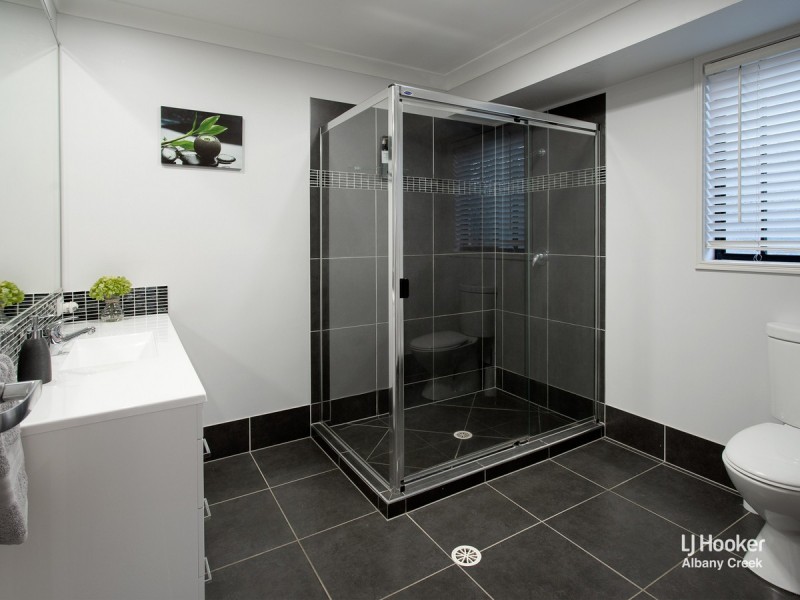 2 Kidston Crescent, Warner QLD 4500