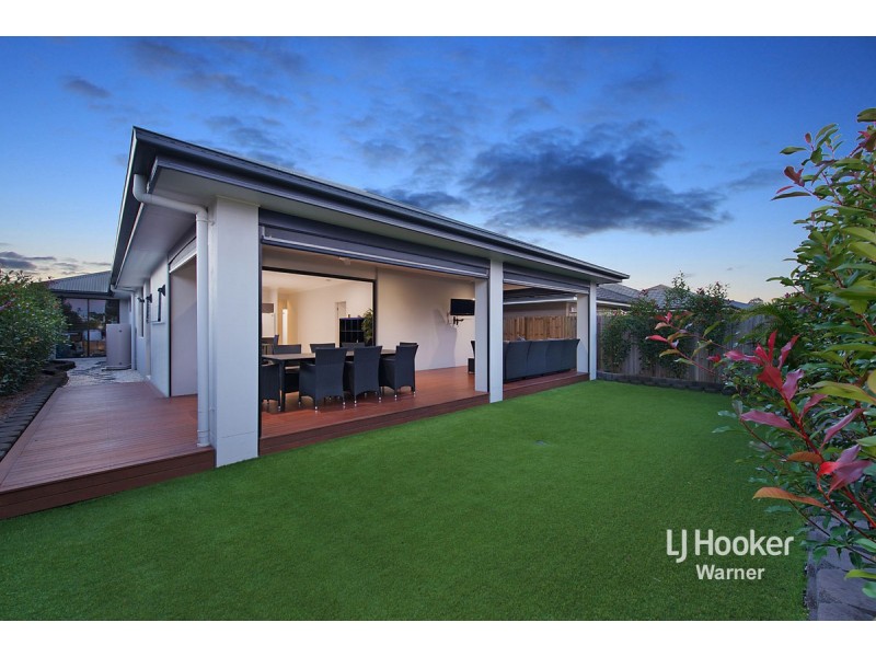 127 Cootharaba Crescent, Warner QLD 4500