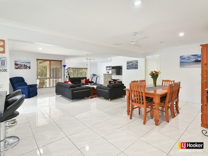 12 Montego Court, Eatons Hill QLD 4037