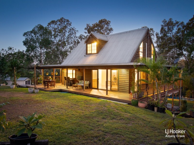 17 Eden Drive, Eatons Hill QLD 4037