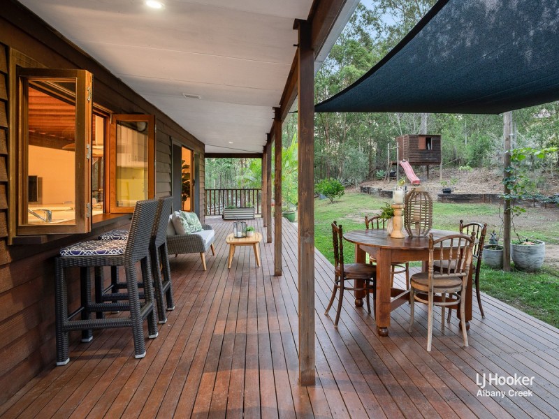 17 Eden Drive, Eatons Hill QLD 4037